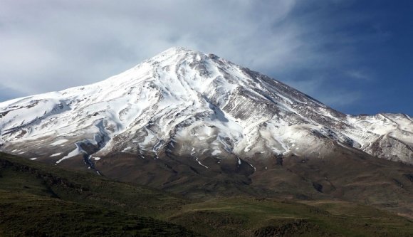 Irán legmagasabb csúcsára törnek a székelyek