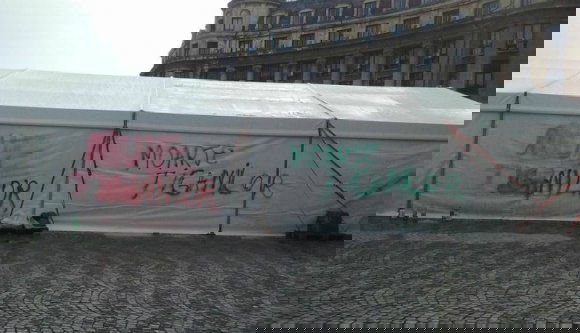 Fajgyűlölő feliratokat festettek fel a roma kultúrát népszerűsítő sátorra