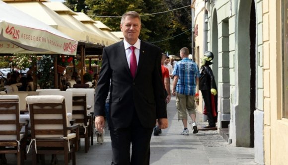 Visszafizeti Iohannis az elvesztett ingatlan után kapott lakbért