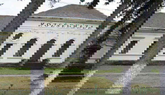 Nagybaconban is vereséget szenvedett a magyar nyelv és a normalitás