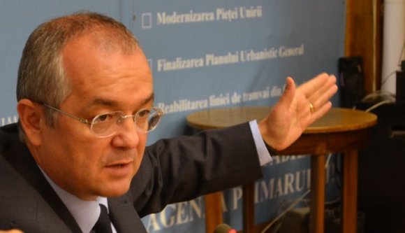 Emil Boc körül szaglászik a korrupcióellenes ügyészség