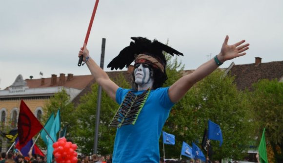 Buli van, ha megfeszülnek is! (FOTÓRIPORT)