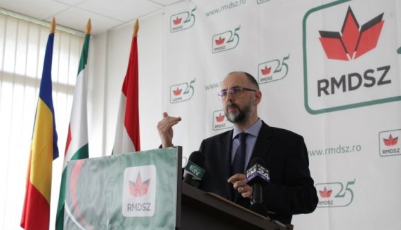 Ferdít a kormány a nyelvi jogokról az ET-hoz benyújtott jelentésben