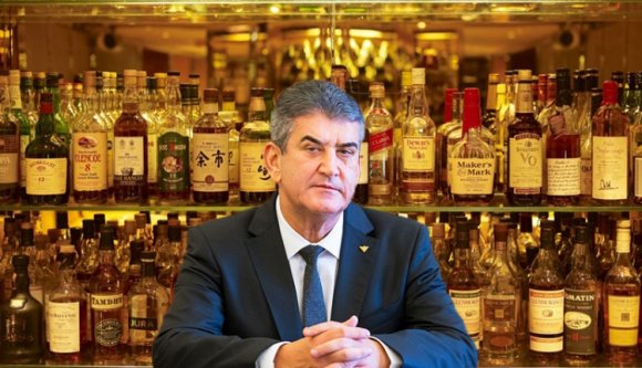 Amikor Gabriel Oprea rászabadult a közpénzre…