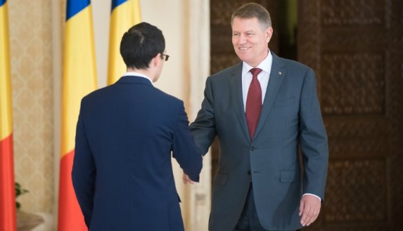 Közgazdász végzettségű miniszter veszi át az egészségügyi tárcát