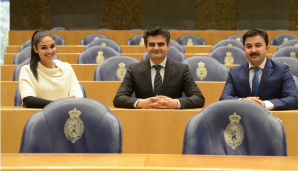 „Rasszizmusregisztert” állítana össze a hollandiai bevándorlópárt