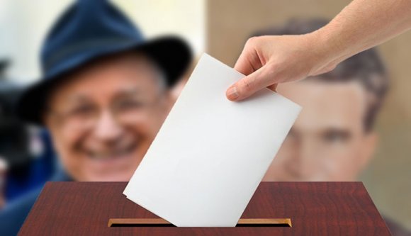 Ceauşescu és Iliescu is indul a választásokon