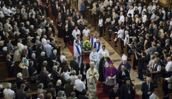 Eltemették Tempfli József nyugalmazott püspököt