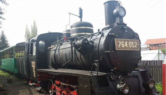 Bicikliutat a vasúti töltésre!