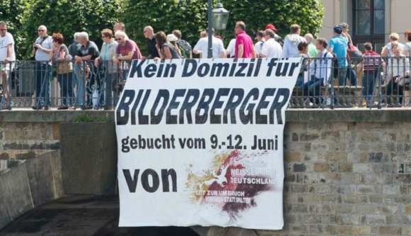 Ülésezik a „titkos világkormány”