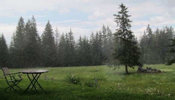 Esős, szélviharos időjárásra számíthatunk Erdélyben