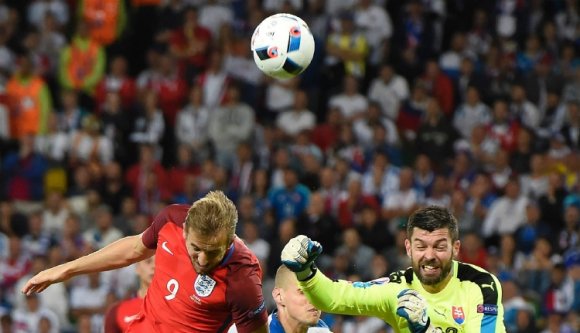 Lecseréli az Adidas az Eb focilabdáit