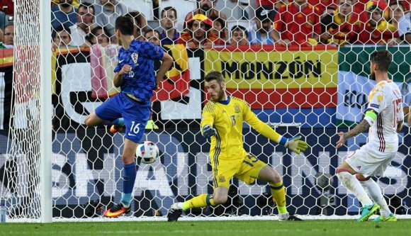 Halálágra küldték a címvédőt a horvátok