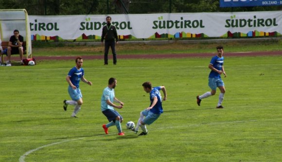 Negyeddöntőben az erdélyi magyar fociválogatott