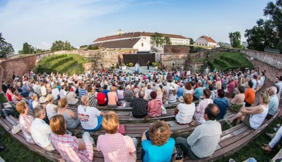 Gólok és operettek a Szent László Napokon