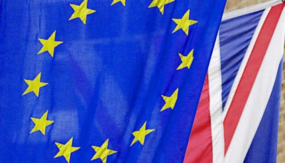 Kikerülhet az EU hivatalos nyelvei közül az angol