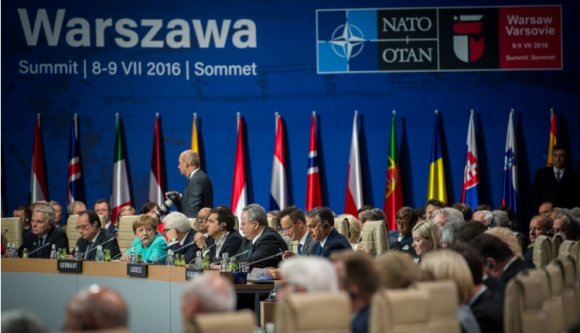 A Közel-Kelet és a menekülthelyzet a NATO-csúcs napirendjén