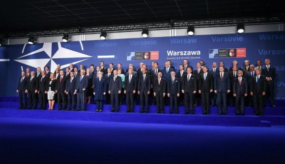 Szorosabbra fűzi kapcsolatát Románia és Lengyelország