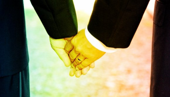 Premier: melegházasság elismerését kérik