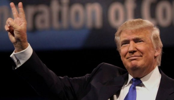 Donald Trump hivatalosan is a republikánusok elnökjelöltje