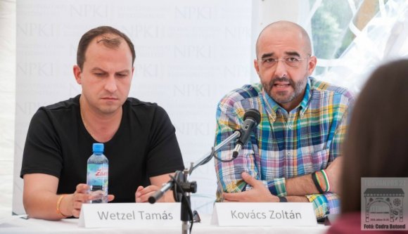 Tusványoson is elmagyarázták, hogyan kell voksolni a kvótareferendumon