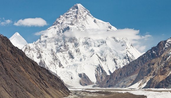 Idén sem áll magyar a világ második legmagasabb csúcsán