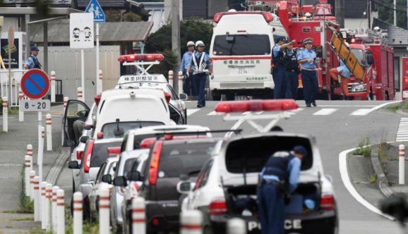 Tizenkilenc embert mészárolt le egy ámokfutó Japánban