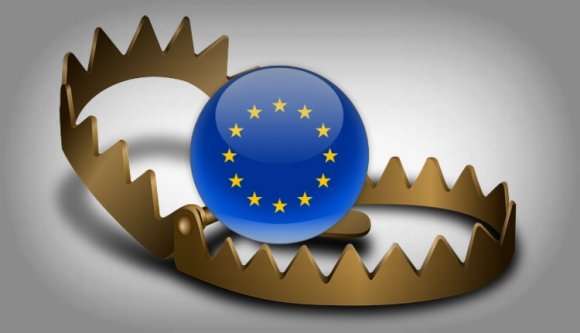 Európa: fába szorult féreg, elvek és valóság között