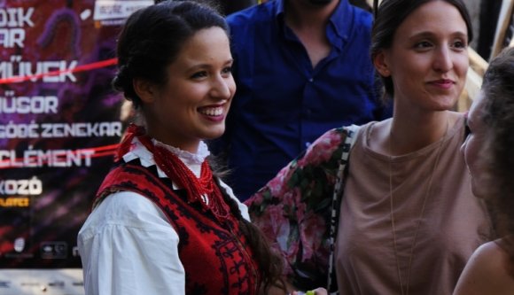 Miért Méra, és miért nem a nudista strand? (VIDEÓ)