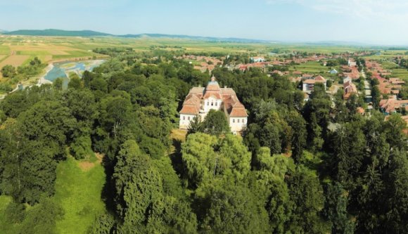 Művészek költöznek be a gernyeszegi Teleki-kastélyba