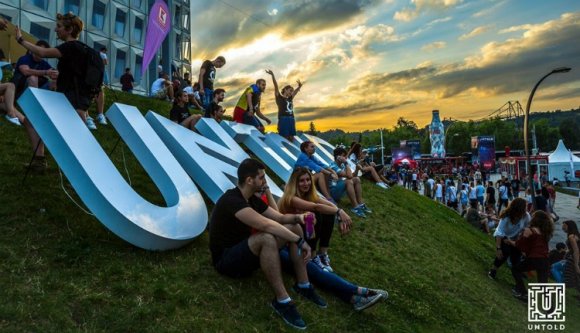 70 ezren tomboltak az Untold fesztivál első napján