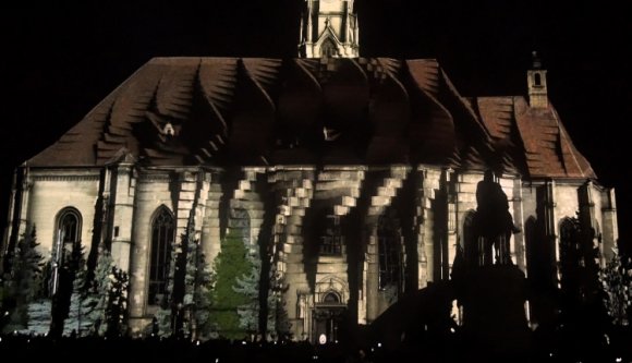 Tűzijáték helyett: így „készült” a kolozsvári épületvetítés (VIDEÓ)