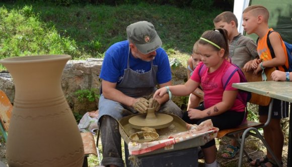 Nagyon él a kolozsvári romkert