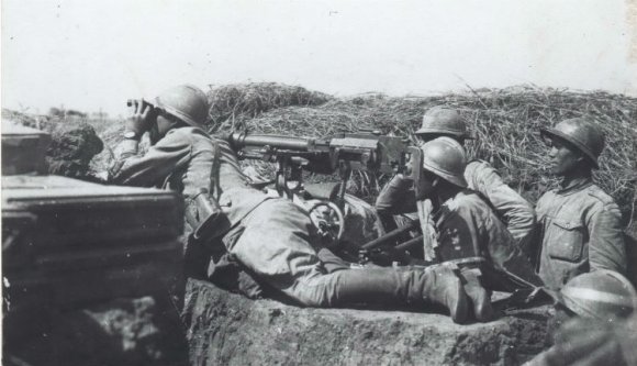 A román hadsereg újra átlépi a Kárpátokat