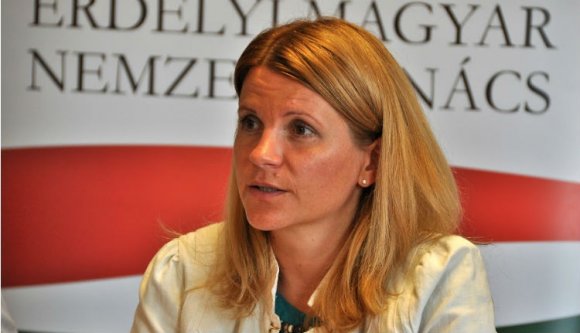 Az EMNT „kihelyezett kormányablakként” működik a kvótanépszavazáson