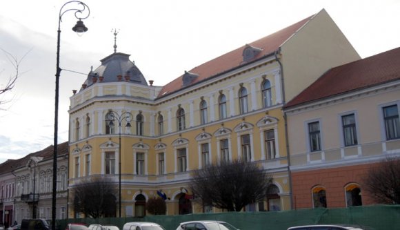 Egy napig lobog a román zászló a szentgyörgyi városháza tetején