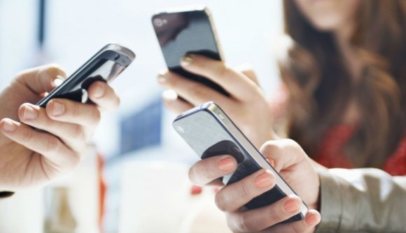 Visszavonták a roamingdíjak eltörlésére vonatkozó tervezetet