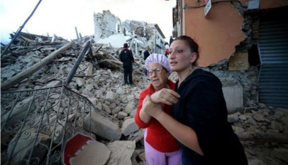 Amatrice városa bepereli a Charlie Hebdót