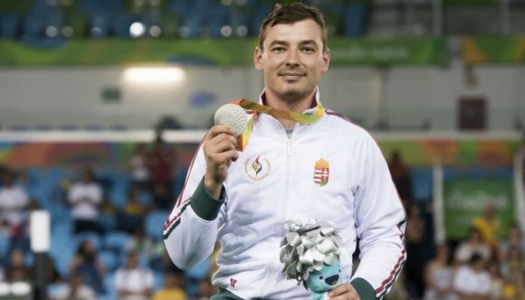 Újabb ezüstérmet szerzett Osváth Richárd a paralimpián