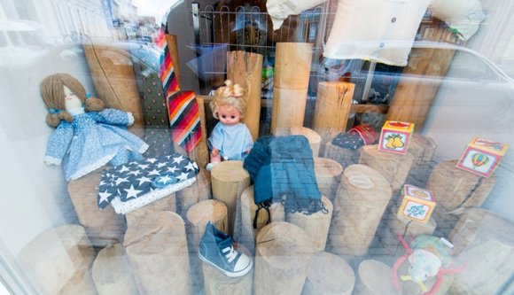 Művészi kirakatok Sepsiszentgyörgyön – elkezdődött a 4. pulzArt fesztivál