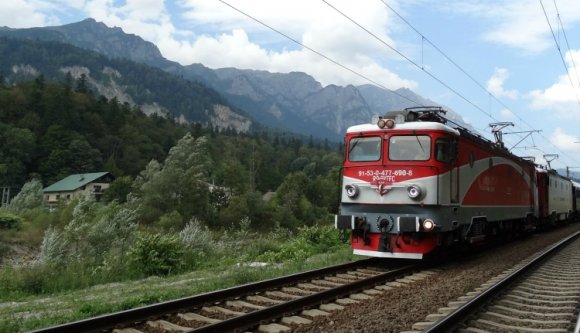 Állnak a vonatok a Prahova völgyében