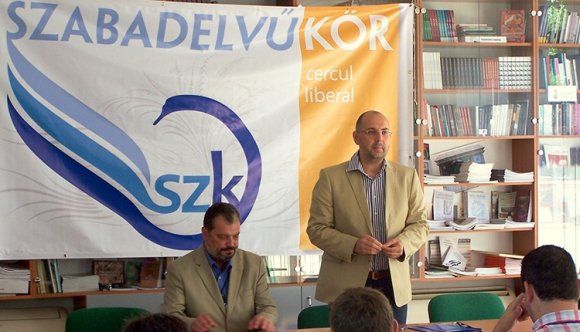 A Szabadelvű Kör kiakadt Kelemen Hunor referendum-támogató álláspontja miatt