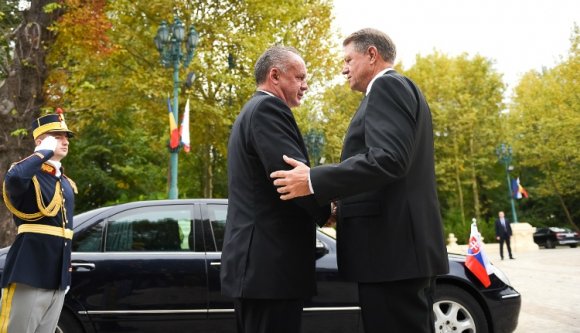 Románia segítene Szlovákiának a korrupció leküzdésében