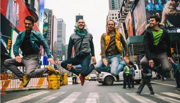 Magyar tánc a New York-i utcán (VIDEÓ)