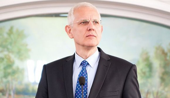 Színvallást követelnek Iohannistól: támogassa a hagyományos családmodellt