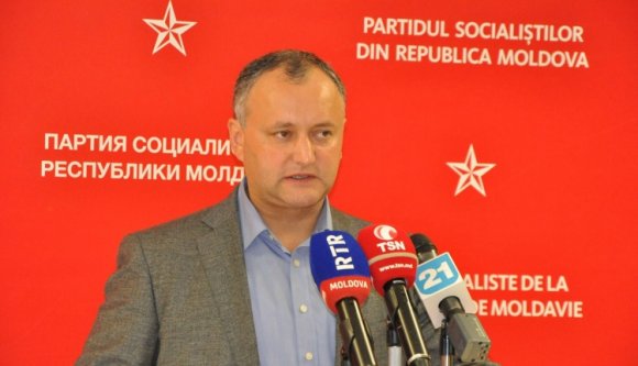 Dodon máris vissszavonná Băsescu moldovai állampolgárságát