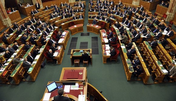 Az Országgyűlés leszavazta az alkotmánymódosítást