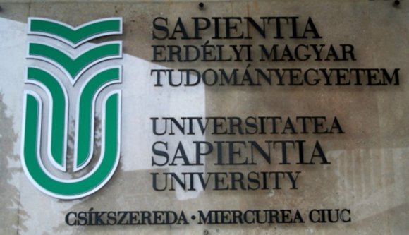 Tudományos siker a Sapientián: új baktériumfajokat azonosítottak a Székelyföldön