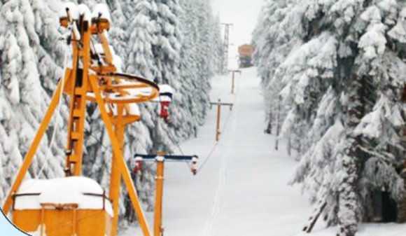 Turistákat kellett kimenekíteni a heves havazás miatt