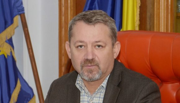 Őrizetben az álforradalmár-gyáros